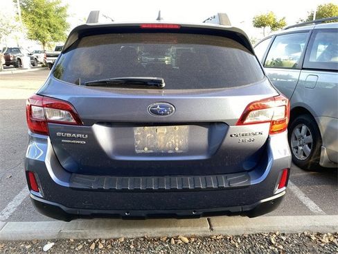 Used 2017 Subaru Outback 3.6R Limited image 3