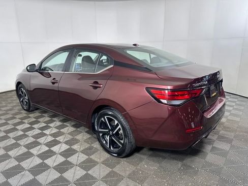 Used 2025 Nissan Sentra SV image 5