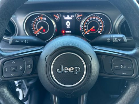 Used 2022 Jeep Gladiator Sport w/ Trailer Tow Package AWD/4WD image 22