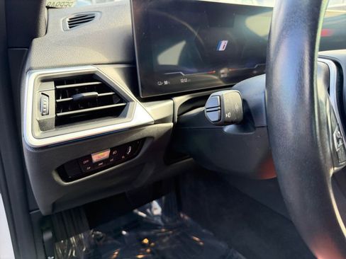 Used 2023 BMW i4 eDrive35 image 15