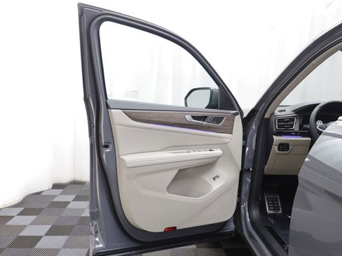 New 2026 Volkswagen Atlas SEL Premium R-Line image 4