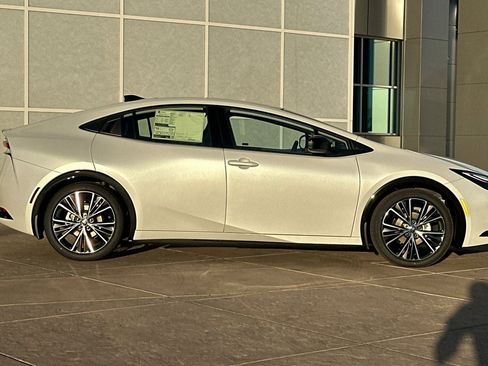 New 2026 Toyota Prius Limited FWD image 3