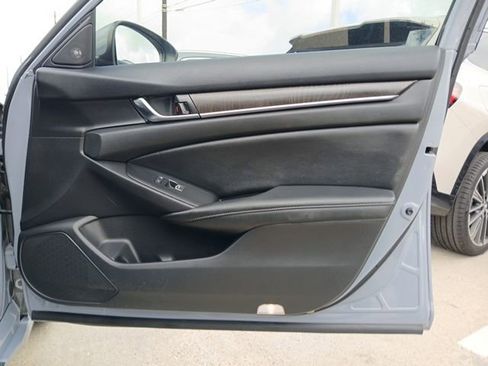 Used 2021 Honda Accord Touring image 15