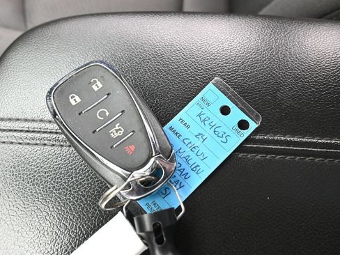 Used 2024 Chevrolet Malibu LT FWD image 27