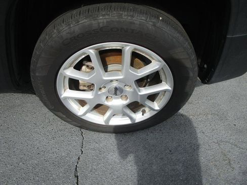 Used 2022 Jeep Renegade Sport w/ Sport Appearance Group FWD image 9