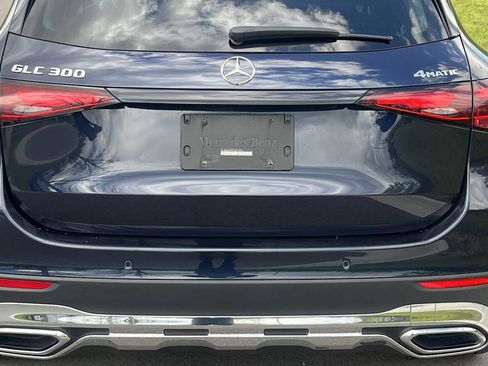 Used 2023 Mercedes-Benz GLC 300 4MATIC image 19