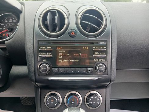 Used 2012 Nissan Rogue SV FWD image 18