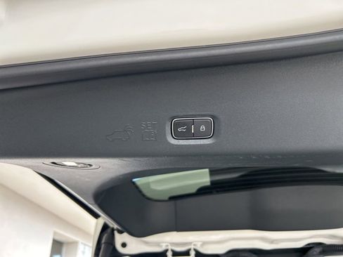 Used 2025 Lincoln Navigator Reserve w/ Jet Appearance Package image 46