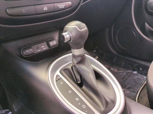 Used 2016 Kia Soul w/ Option Group 020 FWD image 12