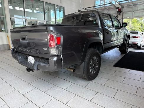 Used 2021 Toyota Tacoma TRD Off-Road w/ Technology Package AWD/4WD image 5