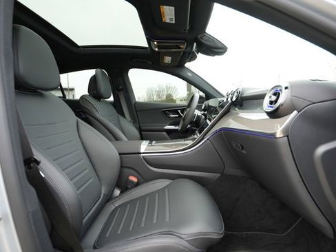 Certified 2025 Mercedes-Benz GLC 300 4MATIC image 39