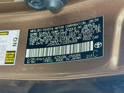 Certified 2025 Toyota Crown Signia w/ Advanced Technology Package AWD/4WD image 31