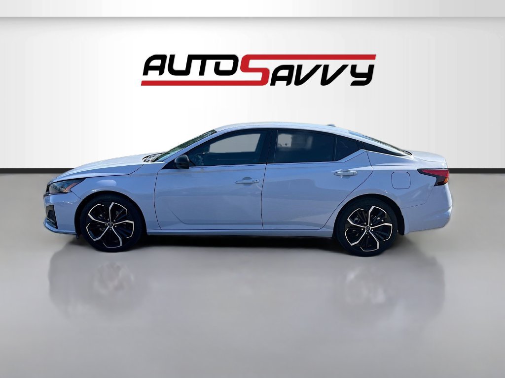 Used 2025 Nissan Altima 2.5 SR FWD image 4