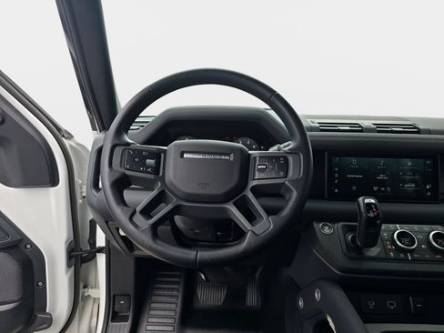 Used 2023 Land Rover Defender 110 X-Dynamic SE AWD/4WD image 16
