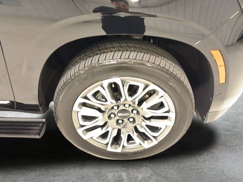 Used 2026 GMC Yukon Denali Ultimate AWD/4WD image 17