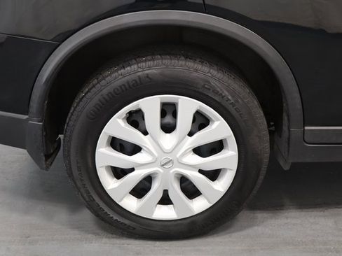 Used 2015 Nissan Rogue S image 24