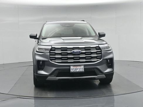 Used 2025 Ford Explorer Active w/ Active Comfort Package RWD image 58