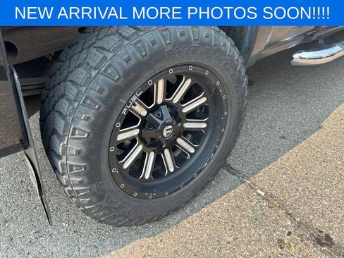 Used 2014 Chevrolet Silverado 1500 High Country w/ High Country Premium Package AWD/4WD image 11