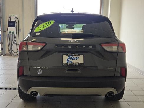 Used 2020 Ford Escape Titanium FWD image 10