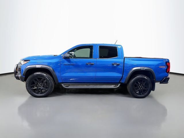 New 2025 Chevrolet Colorado Trail Boss w/ Off-Road Front Bumper Package AWD/4WD image 10