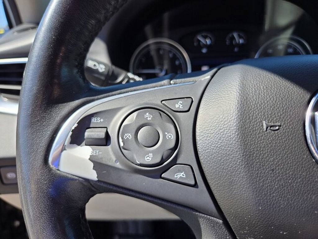 Used 2020 Buick Enclave Premium w/ Sun and Sites Package FWD image 30