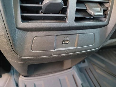 Used 2023 Chevrolet Colorado LT image 10