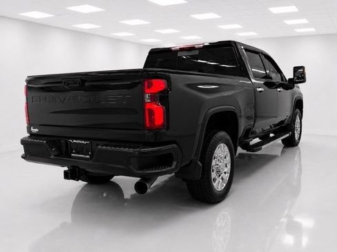 Used 2021 Chevrolet Silverado 3500 High Country w/ Z71 Off-Road Package AWD/4WD image 5