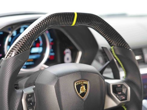 Used 2015 Lamborghini Aventador LP 700-4 image 34