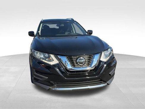 Used 2018 Nissan Rogue SV AWD/4WD image 3