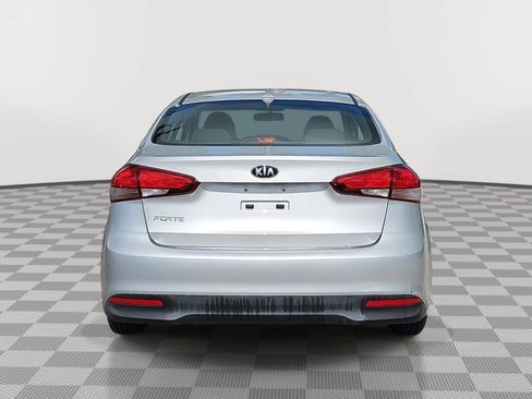 Used 2018 Kia Forte LX FWD image 7