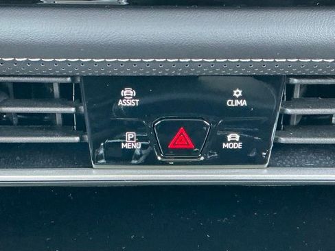 Used 2026 Volkswagen Atlas SE AWD/4WD image 29