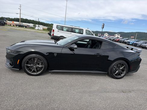 Used 2024 Ford Mustang Dark Horse RWD image 8