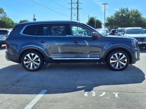 Used 2022 Kia Telluride EX w/ EX Premium Package FWD image 26
