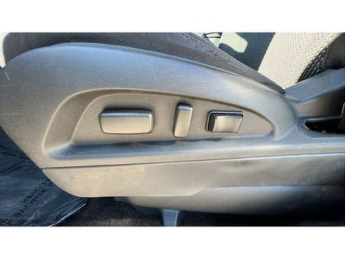 Certified 2011 Chevrolet Equinox LT w/ Driver Convenience Package image 25