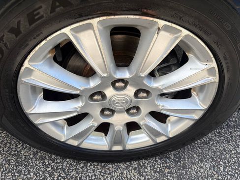 Used 2013 Buick LaCrosse Leather FWD image 7