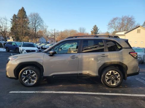 Certified 2025 Subaru Forester Premium image 7