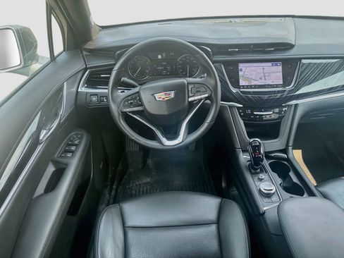 Used 2025 Cadillac XT6 Premium Luxury w/ LPO, Floor Liner Package AWD/4WD image 23