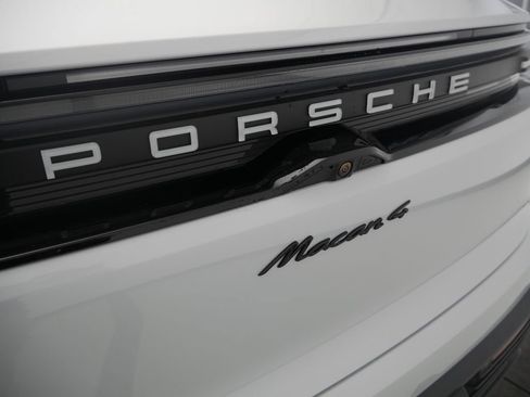 New 2026 Porsche Macan 4 Electric AWD/4WD image 11