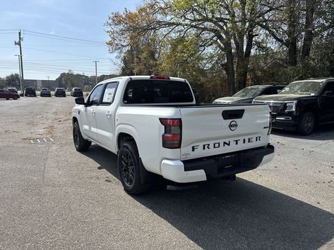 New 2026 Nissan Frontier SV AWD/4WD image 7