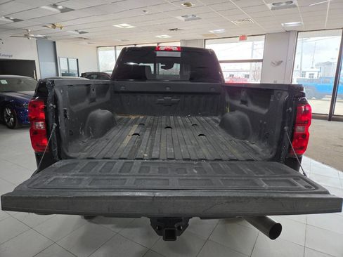 Used 2018 Chevrolet Silverado 2500 High Country w/ Duramax Plus Package image 8