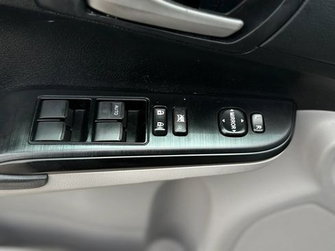 Used 2012 Toyota Camry LE FWD image 26