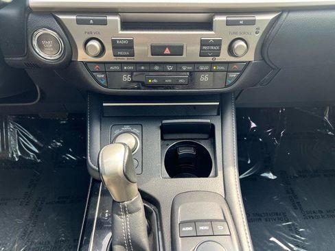 Used 2017 Lexus ES 350 FWD image 16