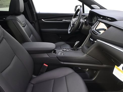 New 2025 Cadillac XT5 Sportv w/ LPO, Red Accent Package image 16