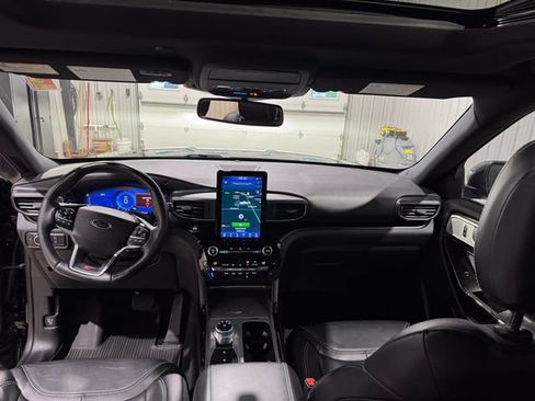 Used 2021 Ford Explorer ST w/ Equipment Group 401A AWD/4WD image 19