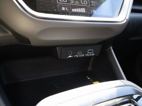 New 2025 Subaru Crosstrek 2.5i Limited w/ Crosstrek Mirror Package image 37