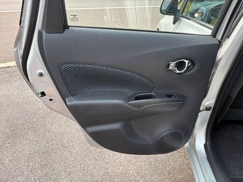 Used 2014 Nissan Versa Note SV FWD image 18