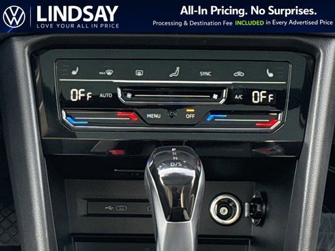 New 2026 Volkswagen Taos SE AWD/4WD image 15