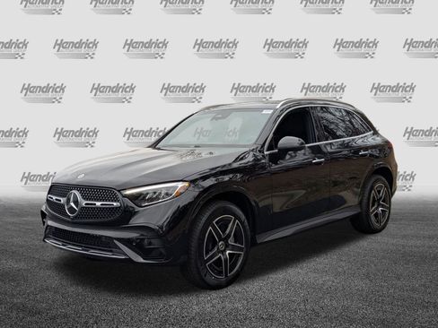 Used 2025 Mercedes-Benz GLC 300 image 5