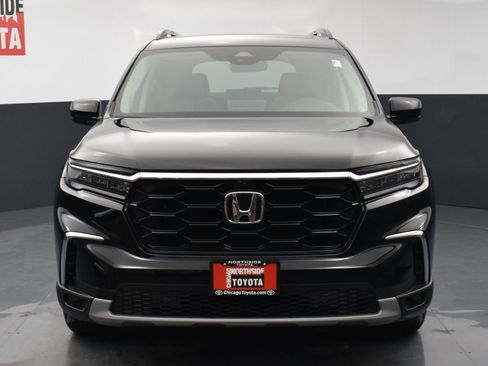 Used 2025 Honda Pilot Elite image 7