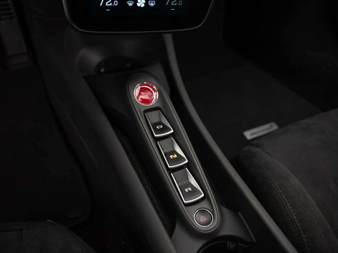 Used 2024 McLaren Artura RWD image 29